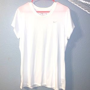 Women’s Nike t-shirt